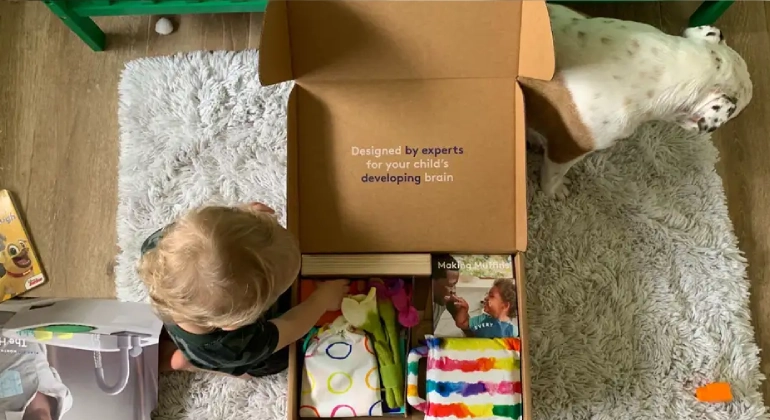 Lovevery Play Kit Review : The Most Thoughtfully Designed Baby Toy Subscription — For Minimalist Parents Who Use It Correctly